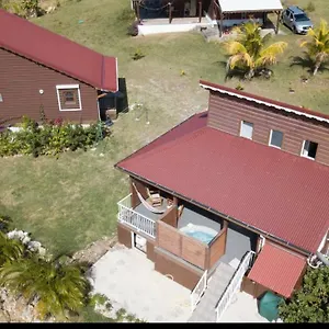 Villa Lili, Capesterre